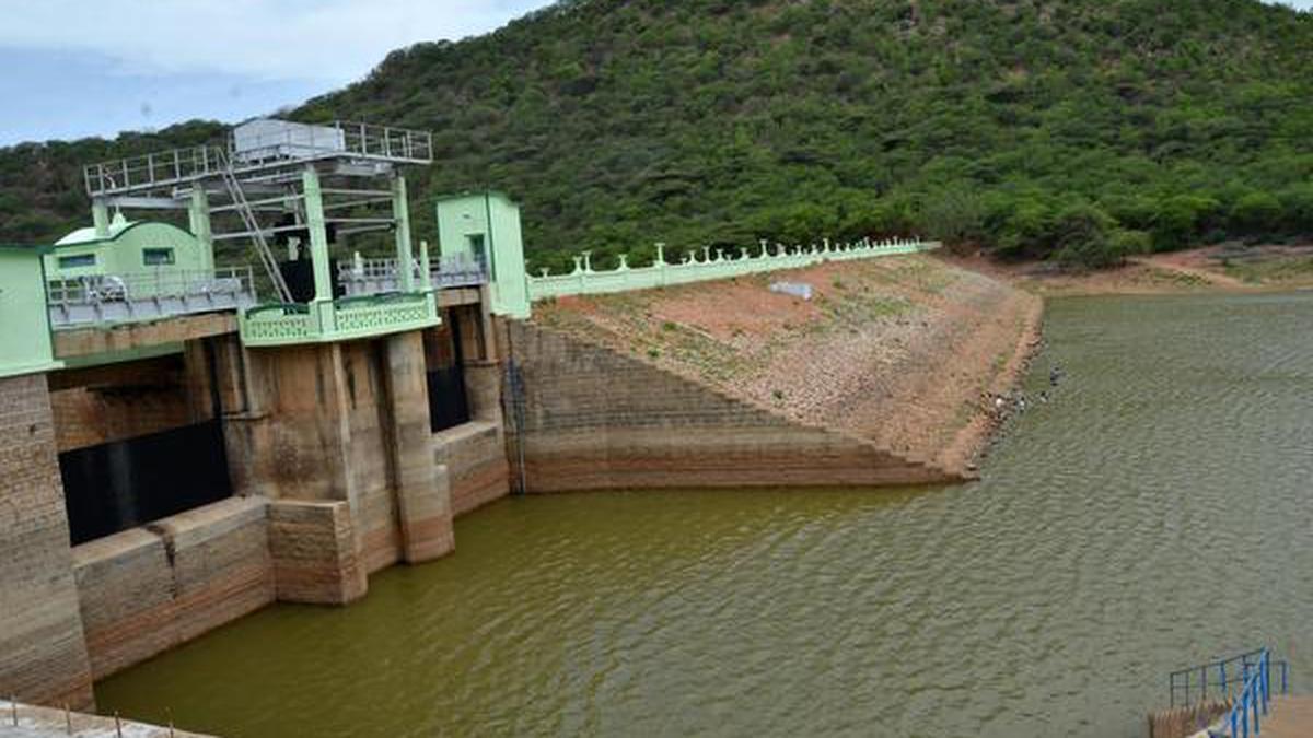 தண்ணீர் பற்றாக்குறையை போக்க, காவிரி உபரி நீரை பொன்னனியாறு அணைக்கு கொண்டு செல்லும் புதிய திட்டம்